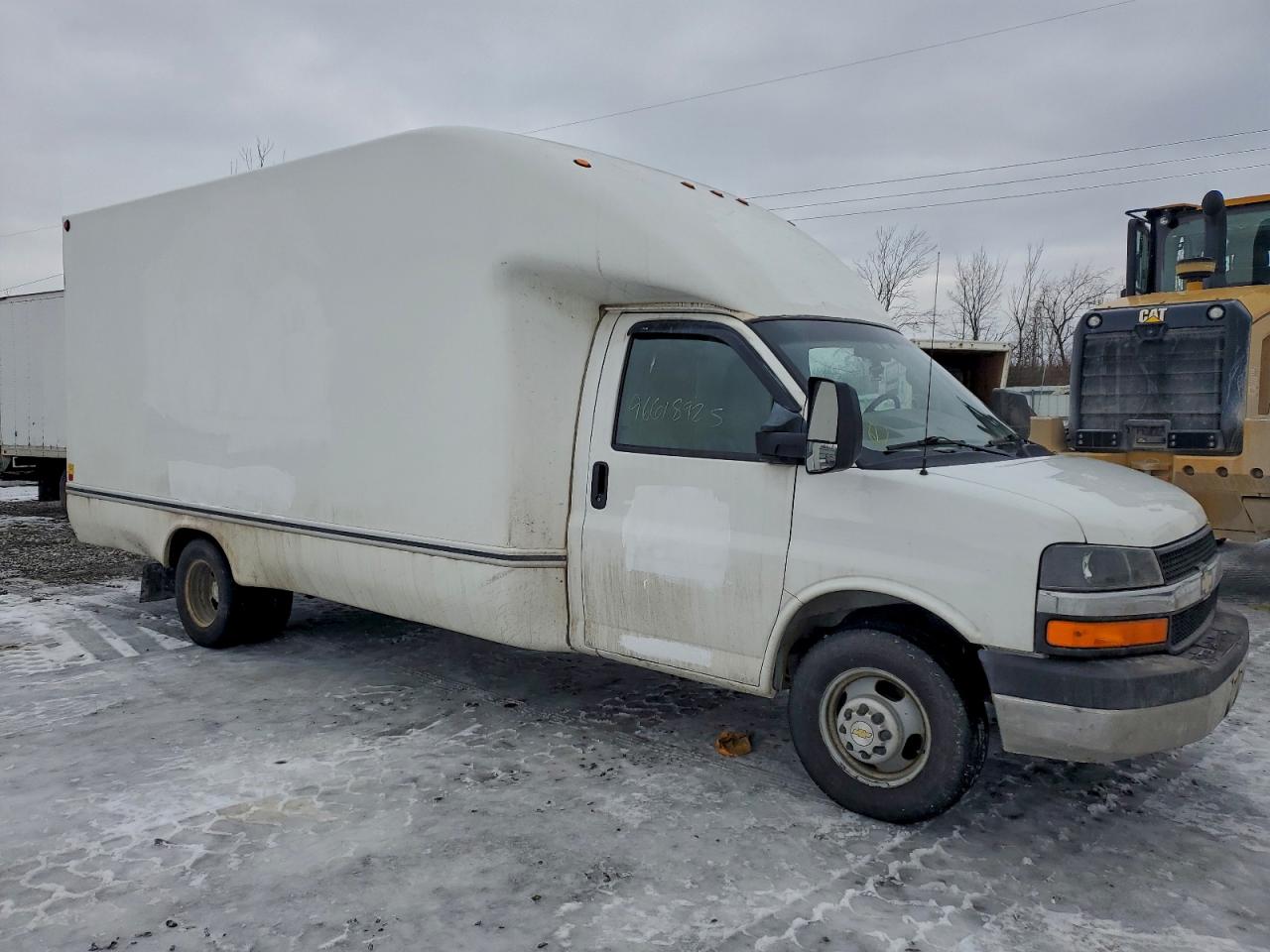 Chevrolet Express Image 5