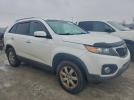 Kia Sorento Base Image 12