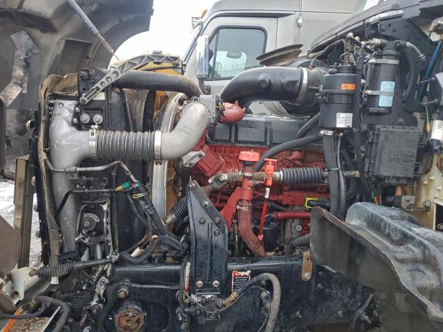 Mack Granite Image 10