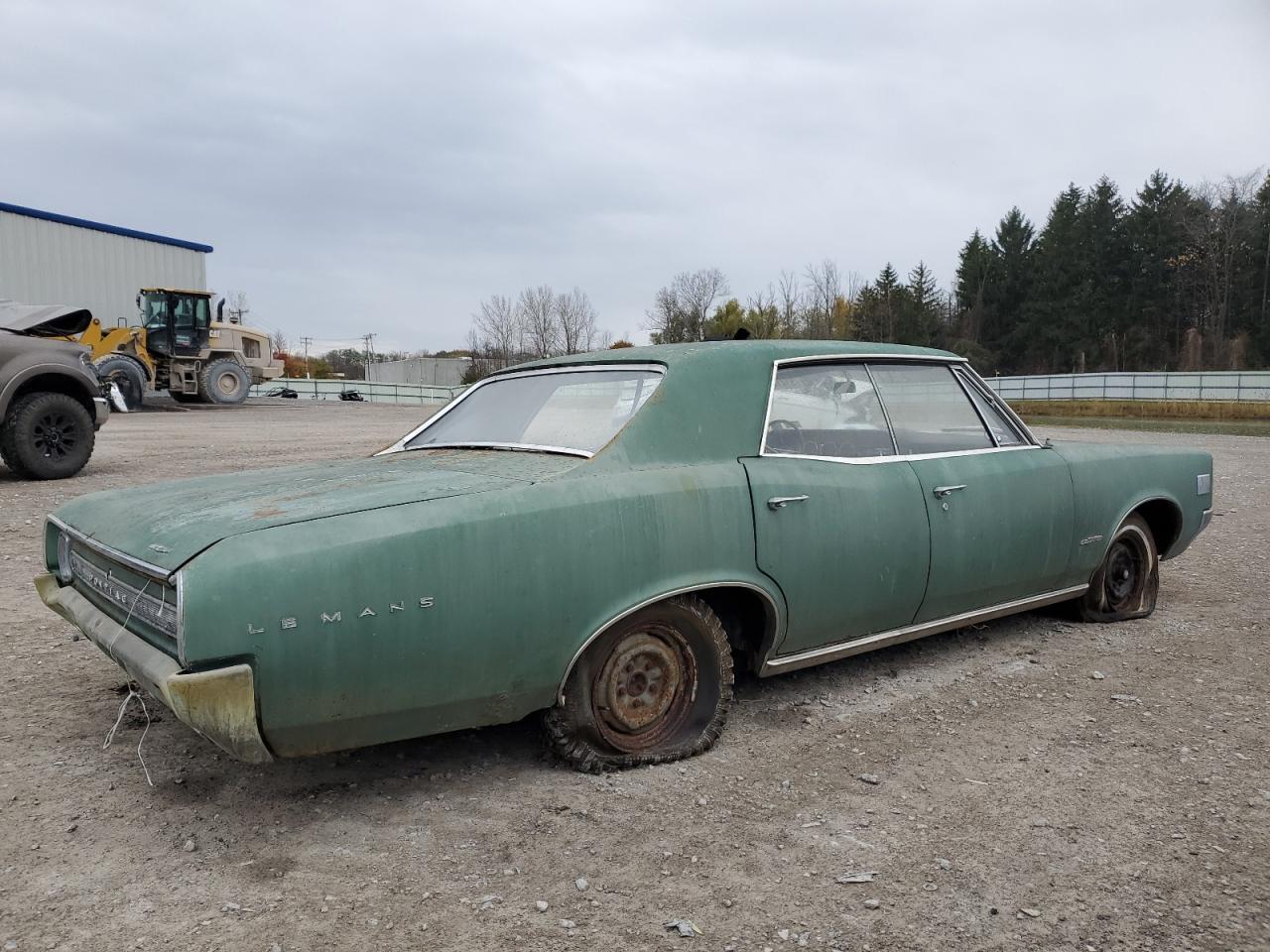 Pontiac Lemans Image 9