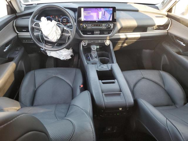 Toyota Grand High Xle Image 8