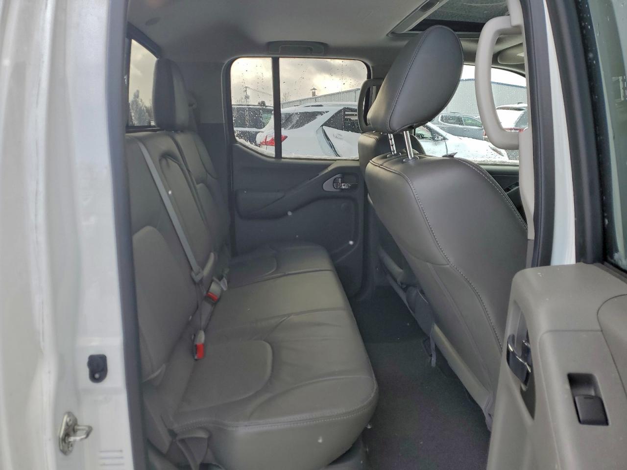 Nissan Frontier S Image 4