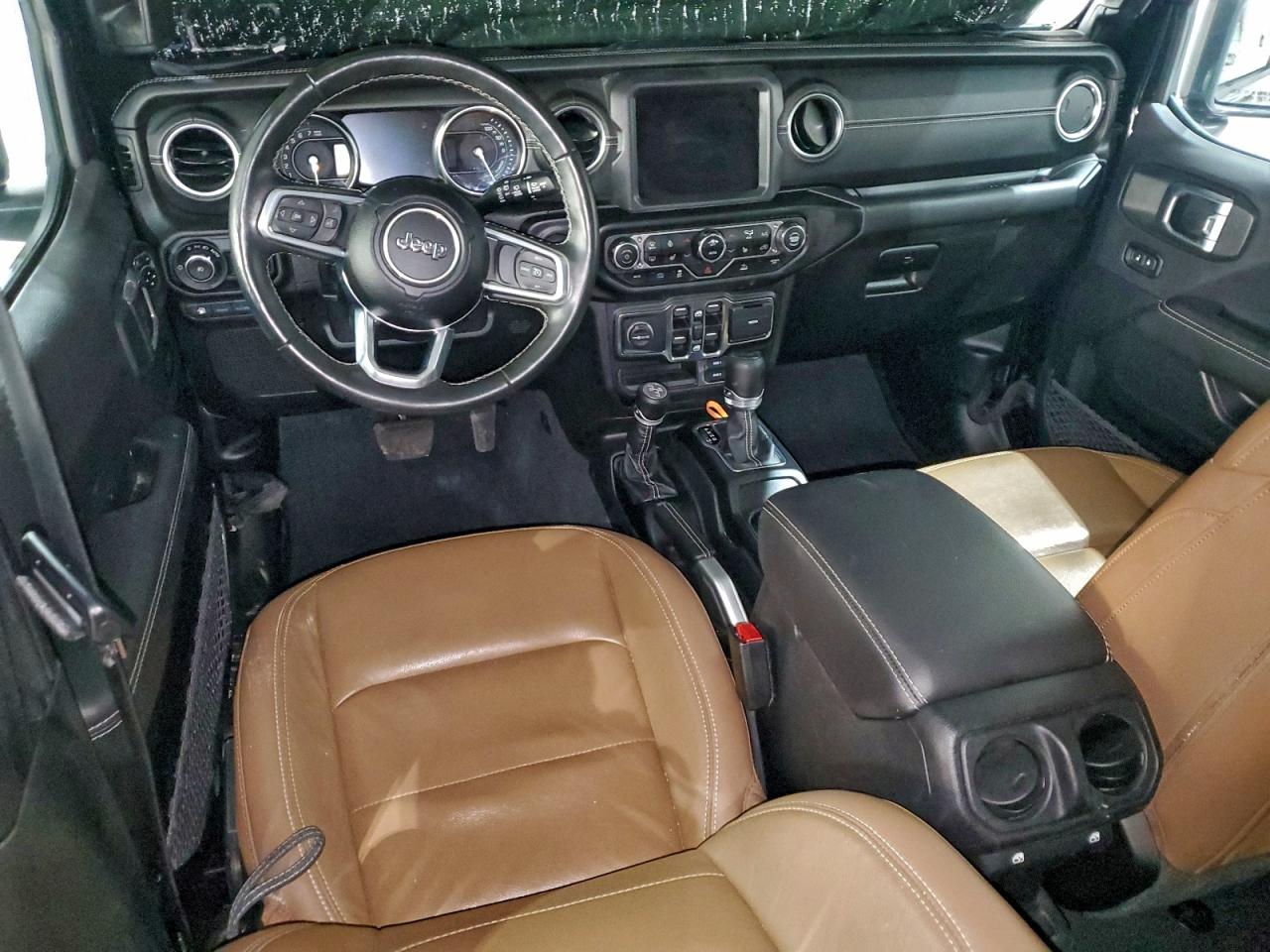 Jeep Wrangler Sahara 4xe Image 9