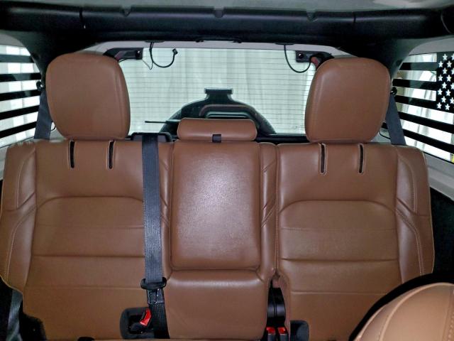 Jeep Wrangler Sahara 4xe Image 8