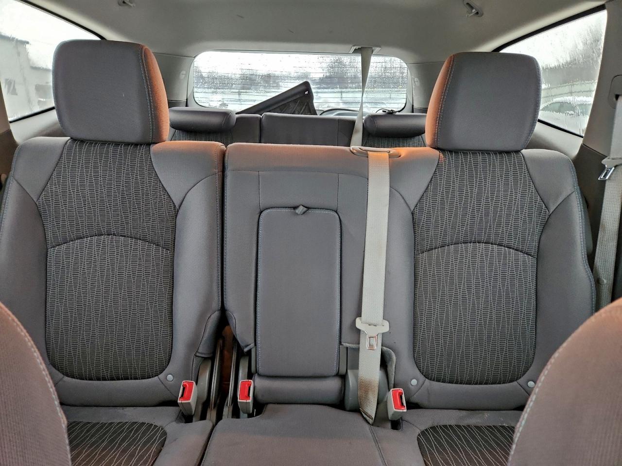 Chevrolet Traverse Ls Image 11