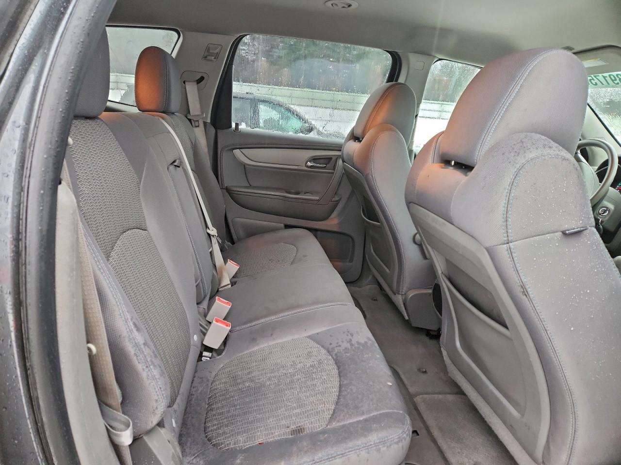 Chevrolet Traverse Ls Image 9