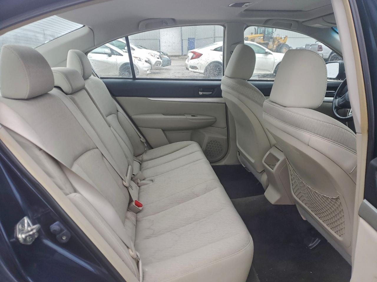 Subaru Legacy 2.5i Premium Image 12