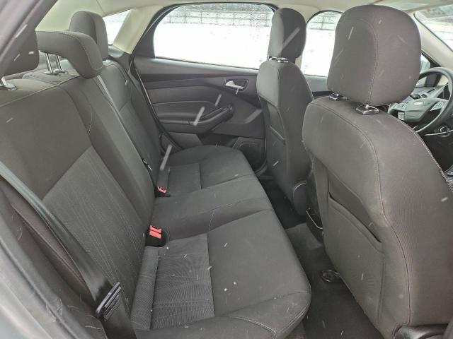 Ford Focus Se Image 11