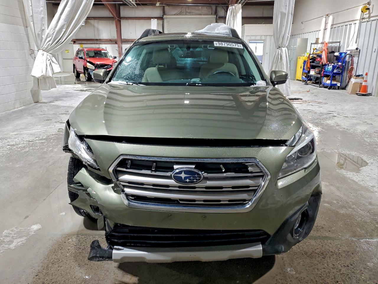 Subaru Outback 2.5i Limited Image 8