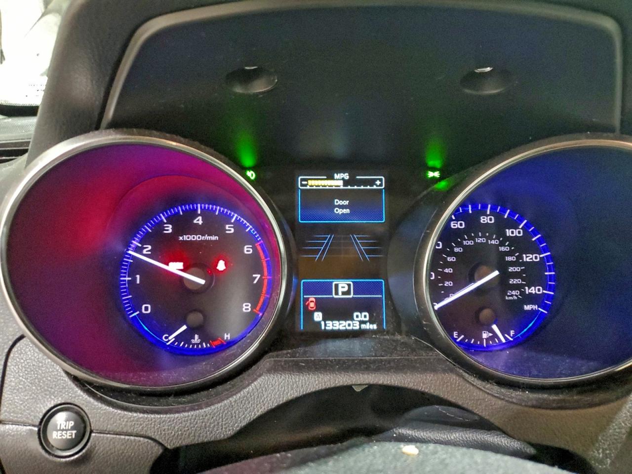 Subaru Outback 2.5i Limited Image 10