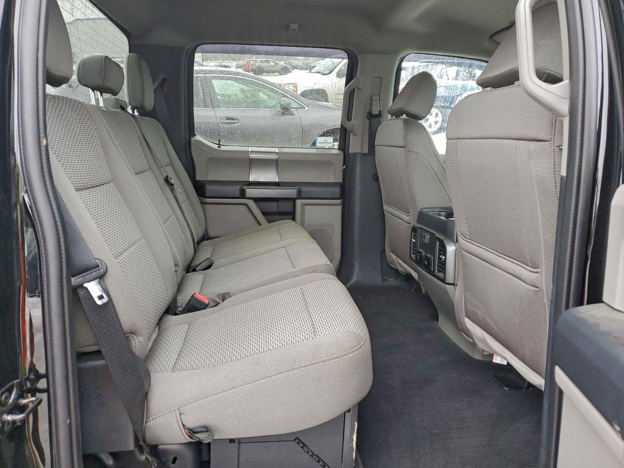 Ford F-250 Super Duty Image 8