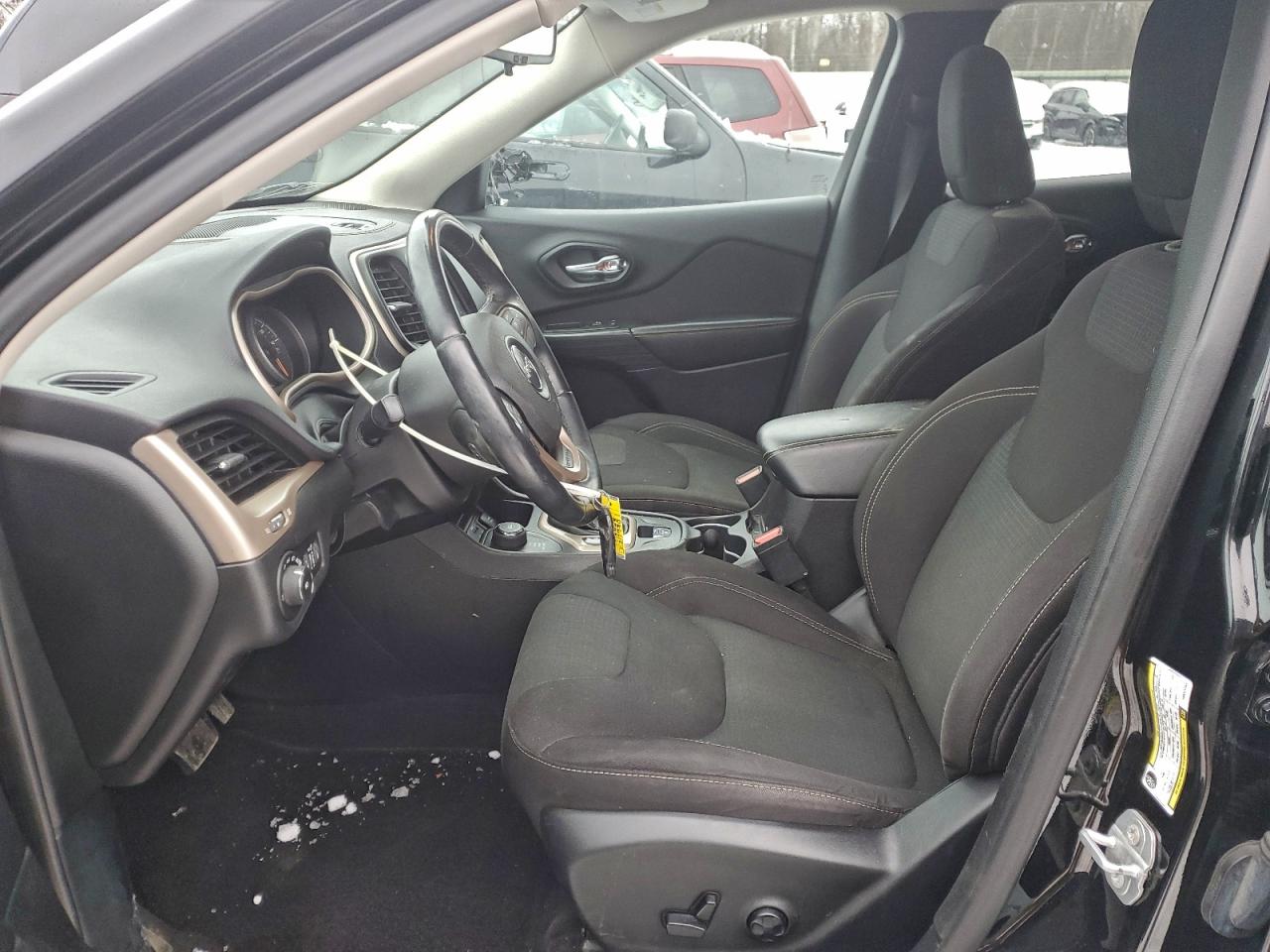 Jeep Grand Cherokee Latitude Image 8