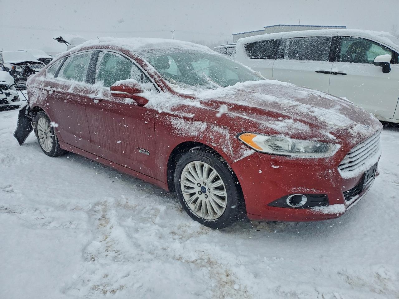 Ford Fusion Se Phev Image 11