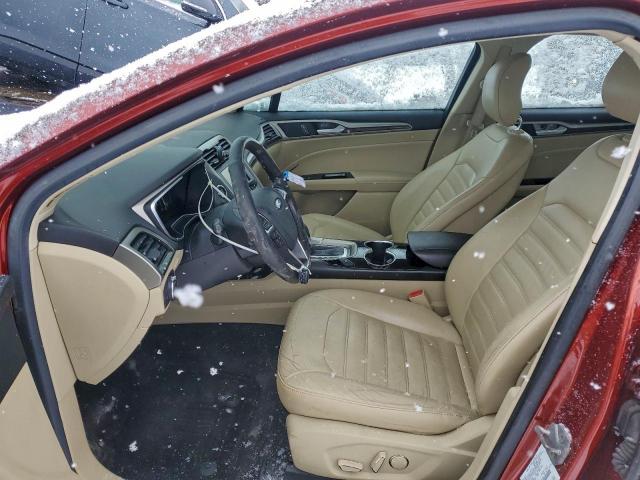 Ford Fusion Se Phev Image 3