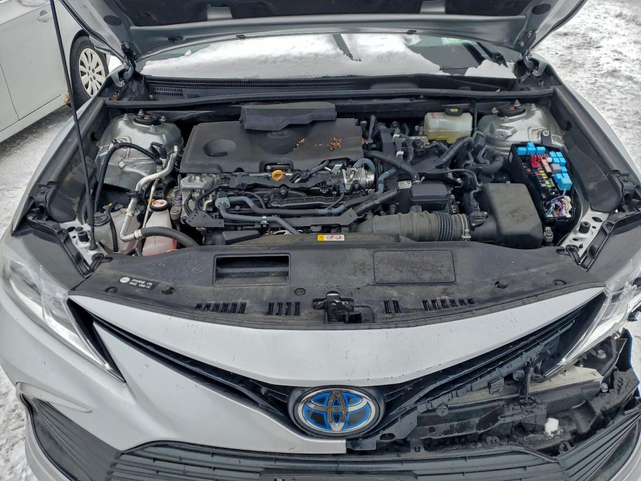 Toyota Camry Le Image 3