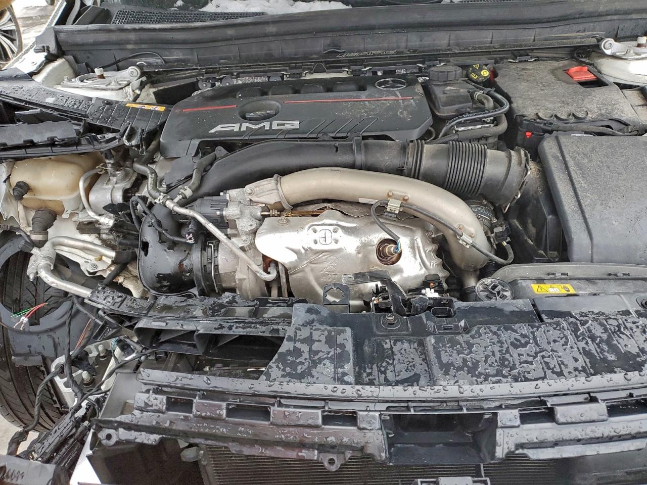 Mercedes-Benz GLB Amg 35 4matic Image 12