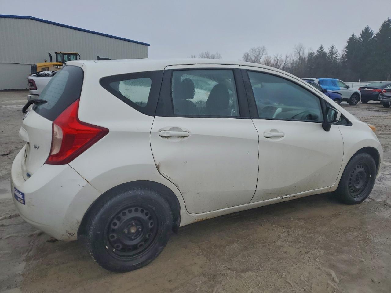 Nissan Versa S Image 4