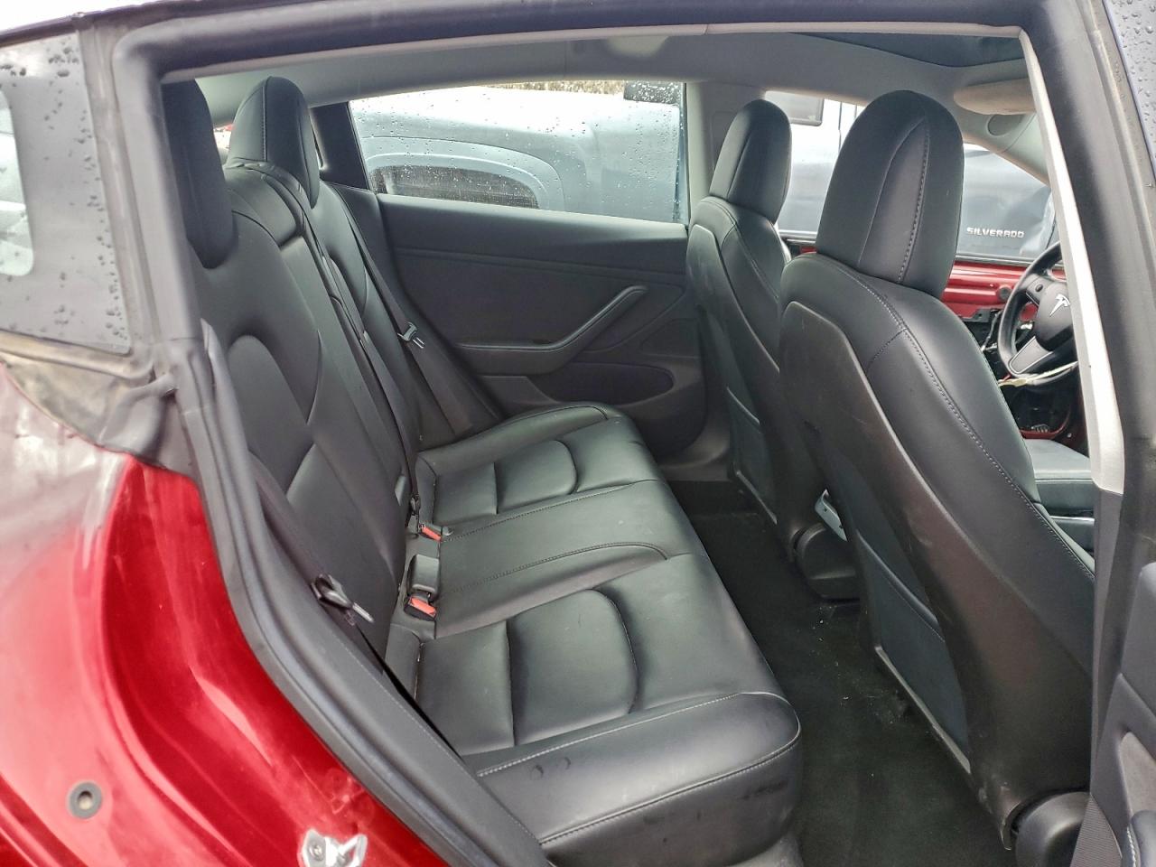 Tesla Model 3 Image 9