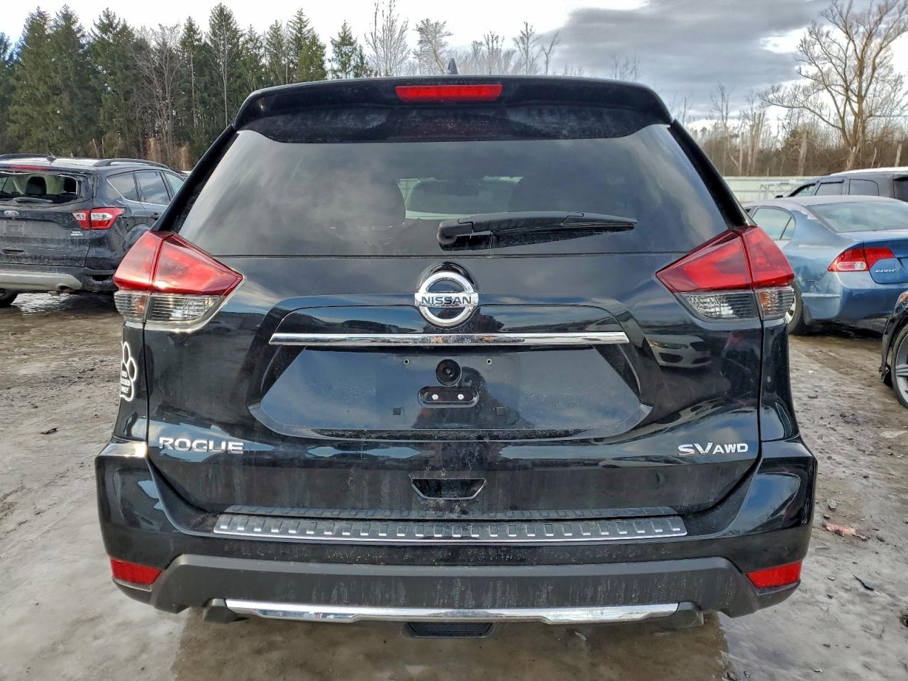 Nissan Rogue S Image 4
