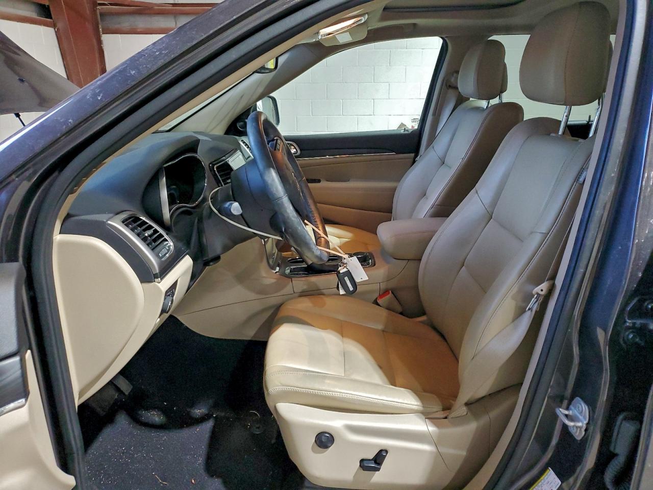 Jeep Grand Cherokee Limited Image 9