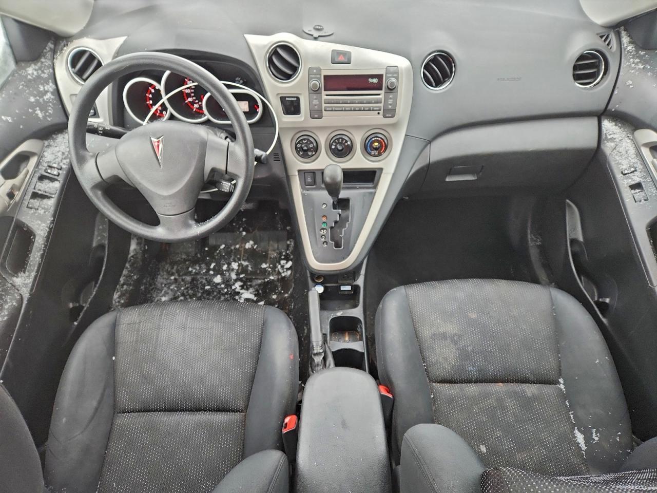 Pontiac Vibe Image 10