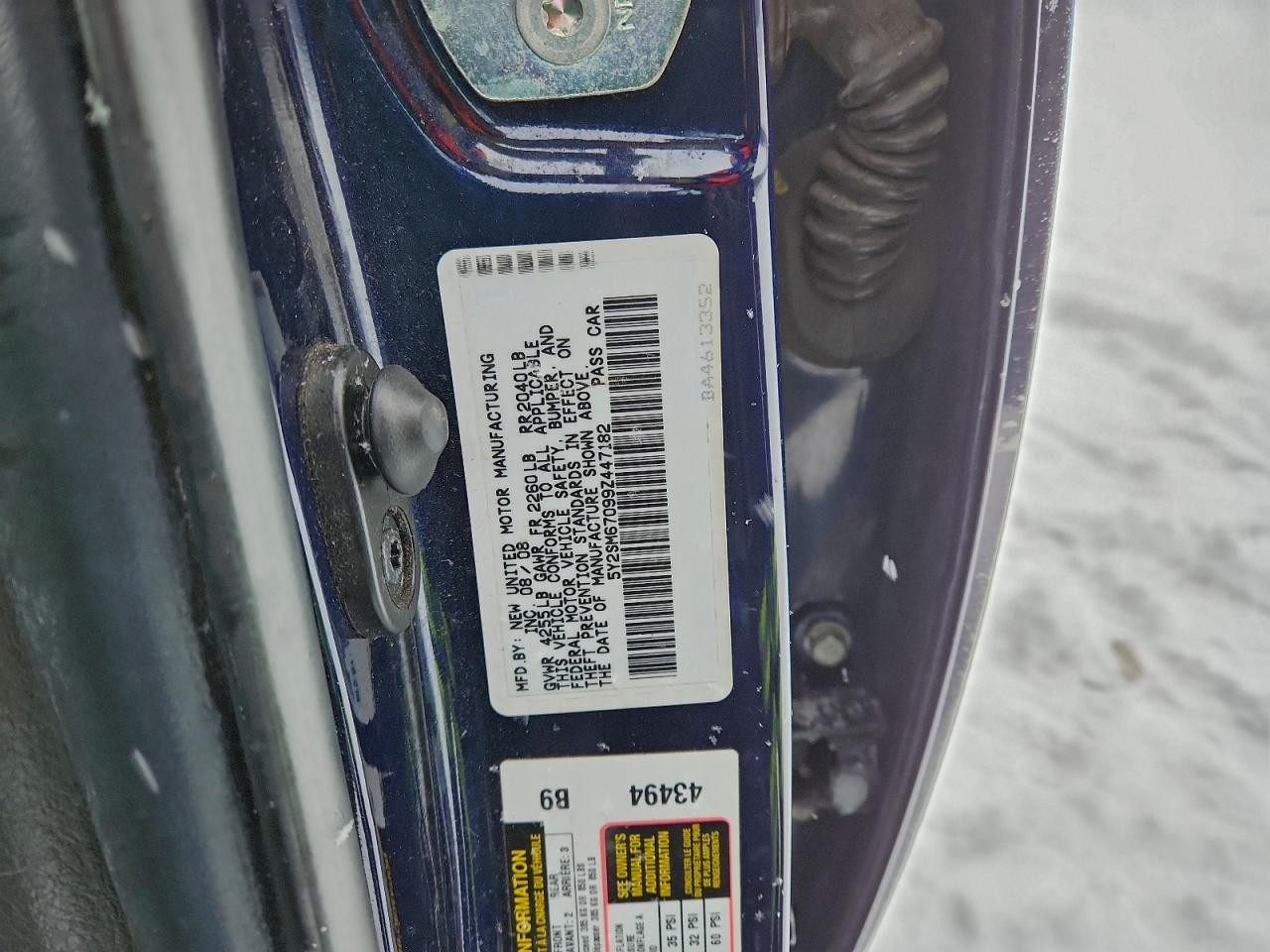 Pontiac Vibe Image 12