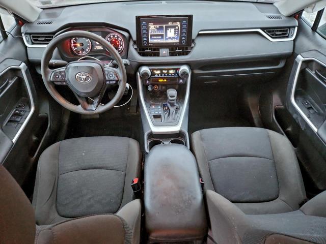 Toyota RAV4 Le Image 13