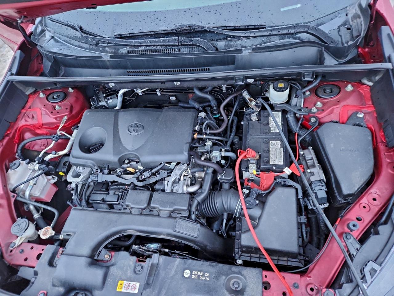 Toyota RAV4 Le Image 11