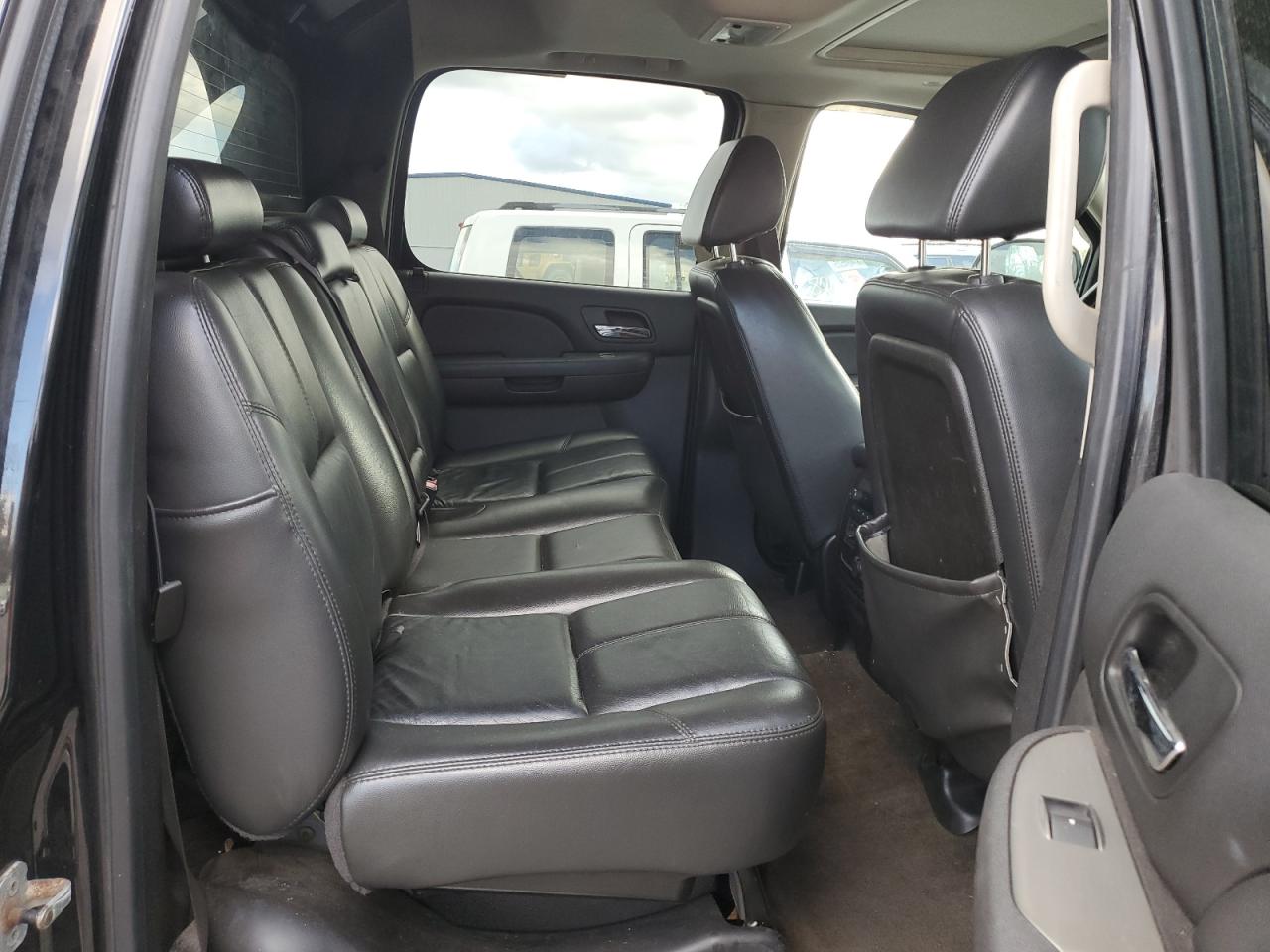 Chevrolet Avalanche K1500 Image 8