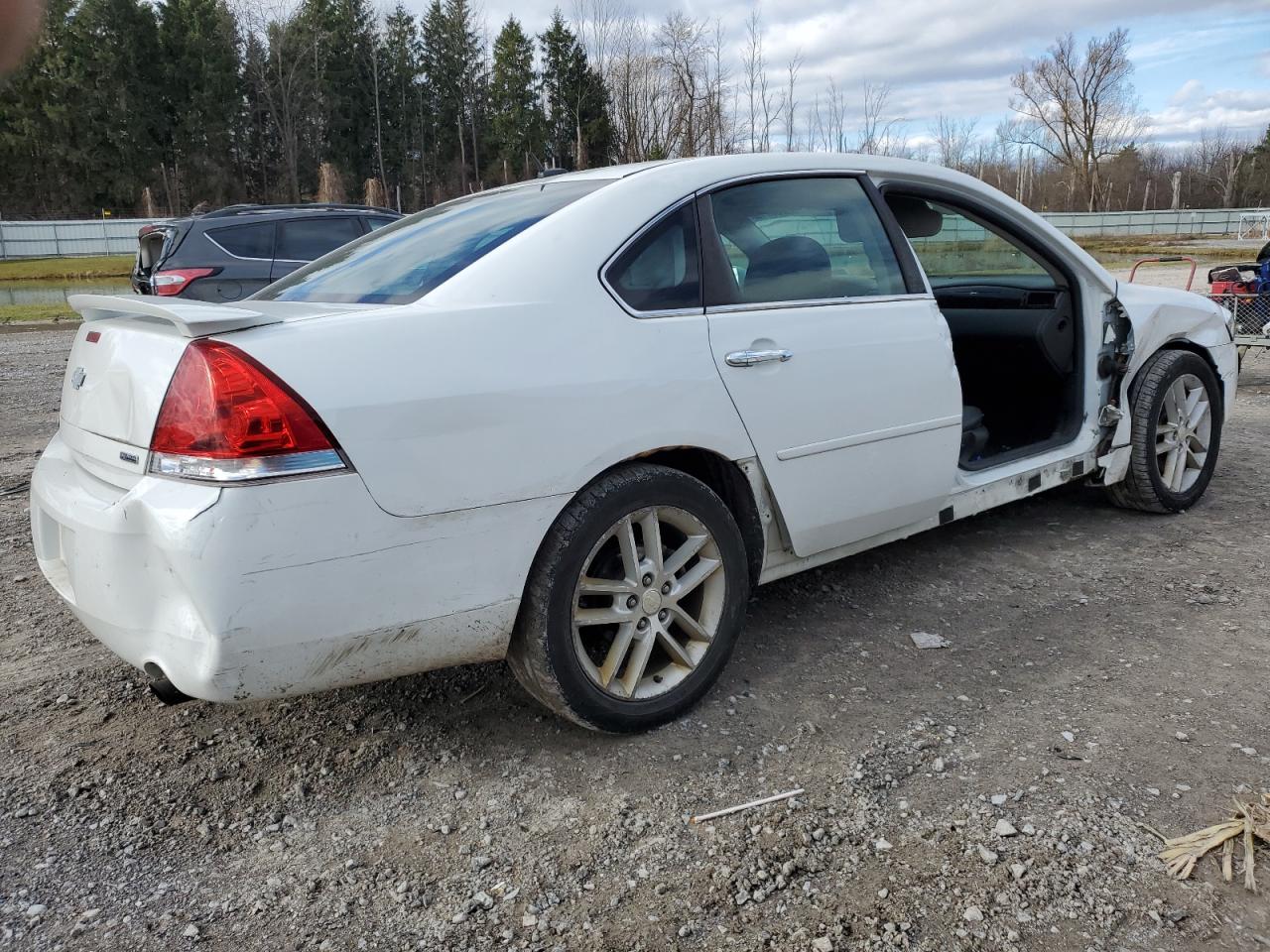 Chevrolet Impala Ltz Image 10