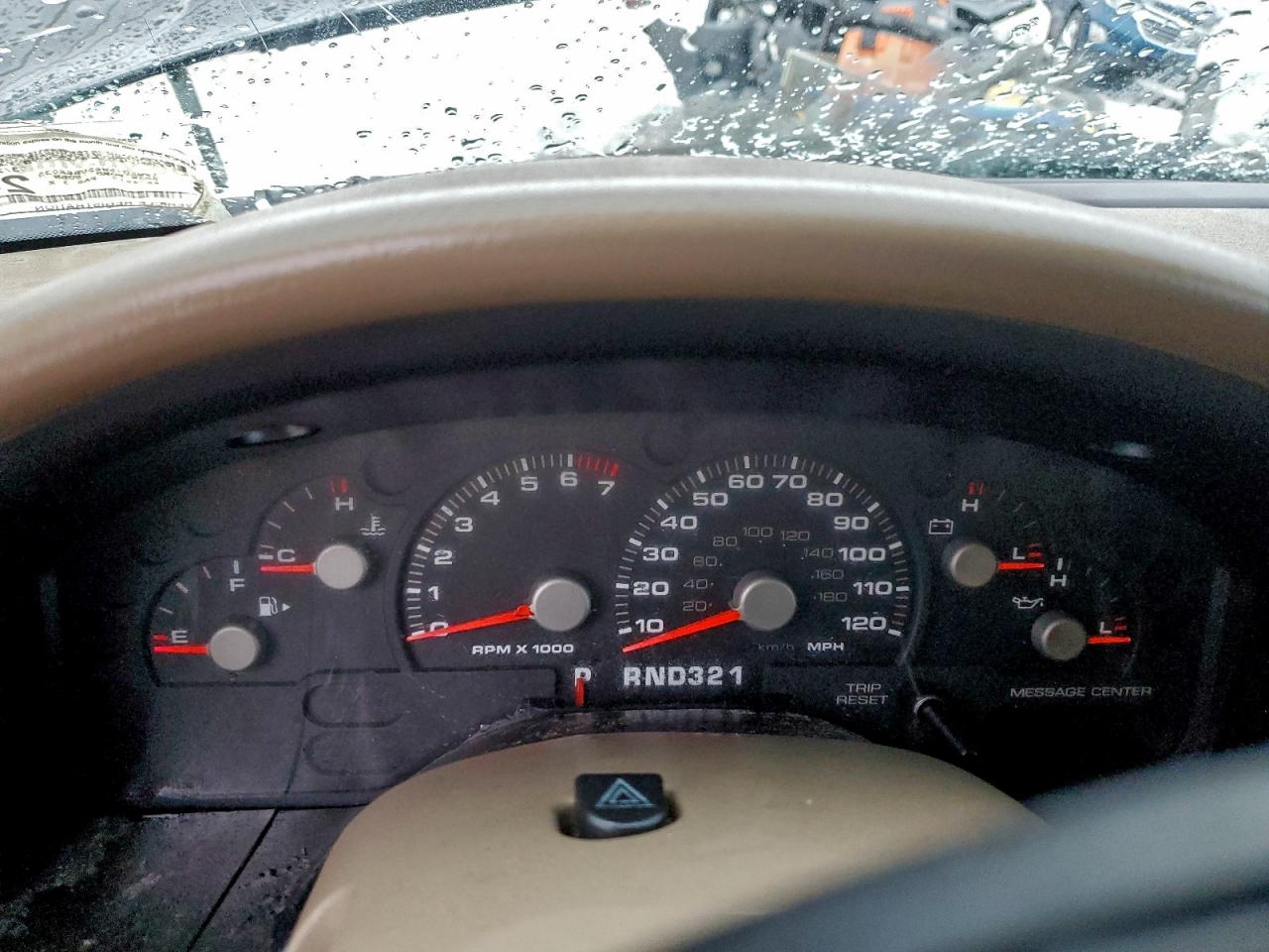 Ford Explorer Limited Image 5