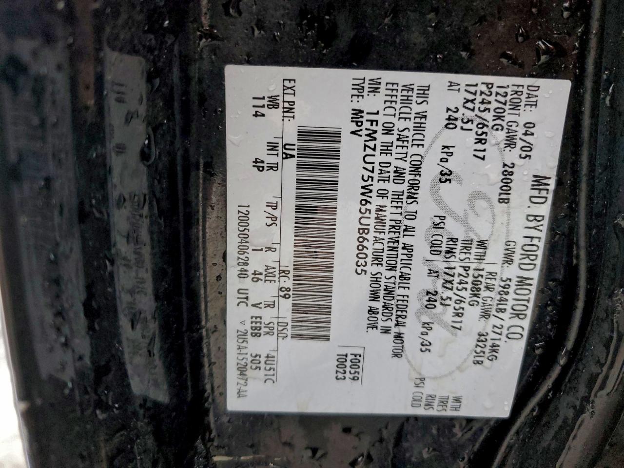 Ford Explorer Limited Image 11